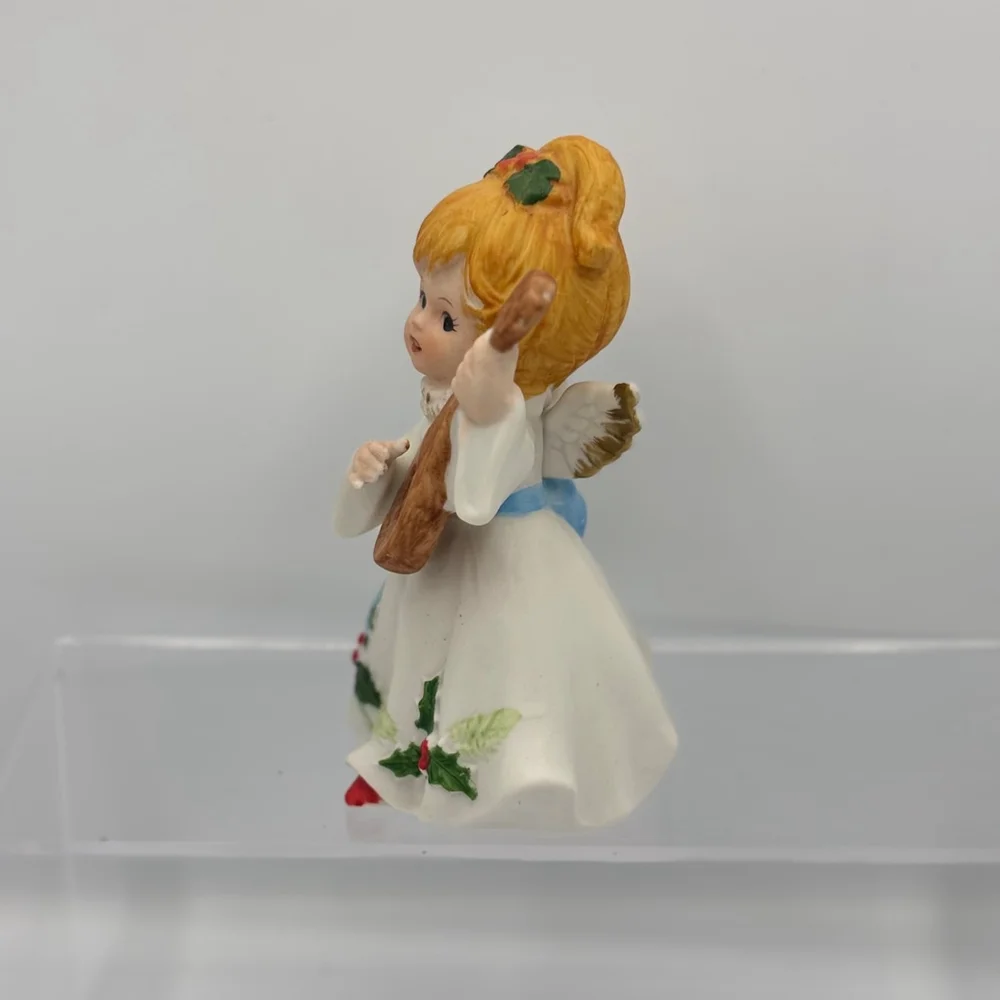 Vintage 1970s Homco 5551 Christmas Angel Figurine Mandolin Lute Porcelain